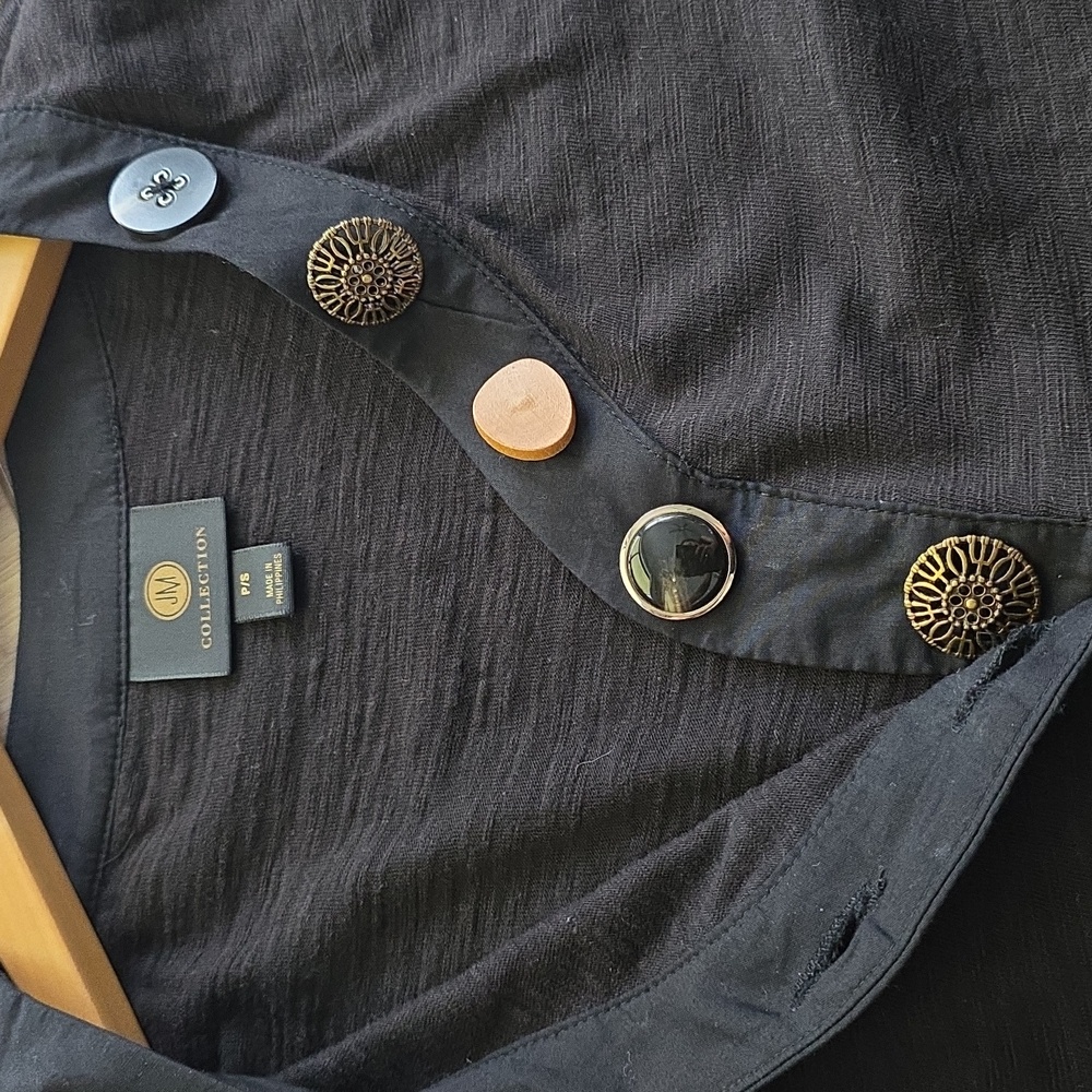 NWOT Stylish Black Stretchy Shirt - Picture 2 of 9